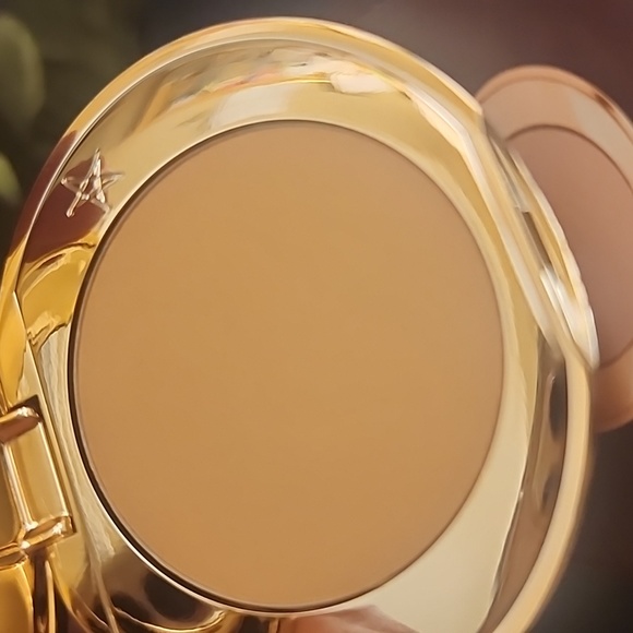 Charlotte Tilbury Mini Airbrush Flawless Finish Setting Powder 3Tan/Dore - Picture 6 of 7